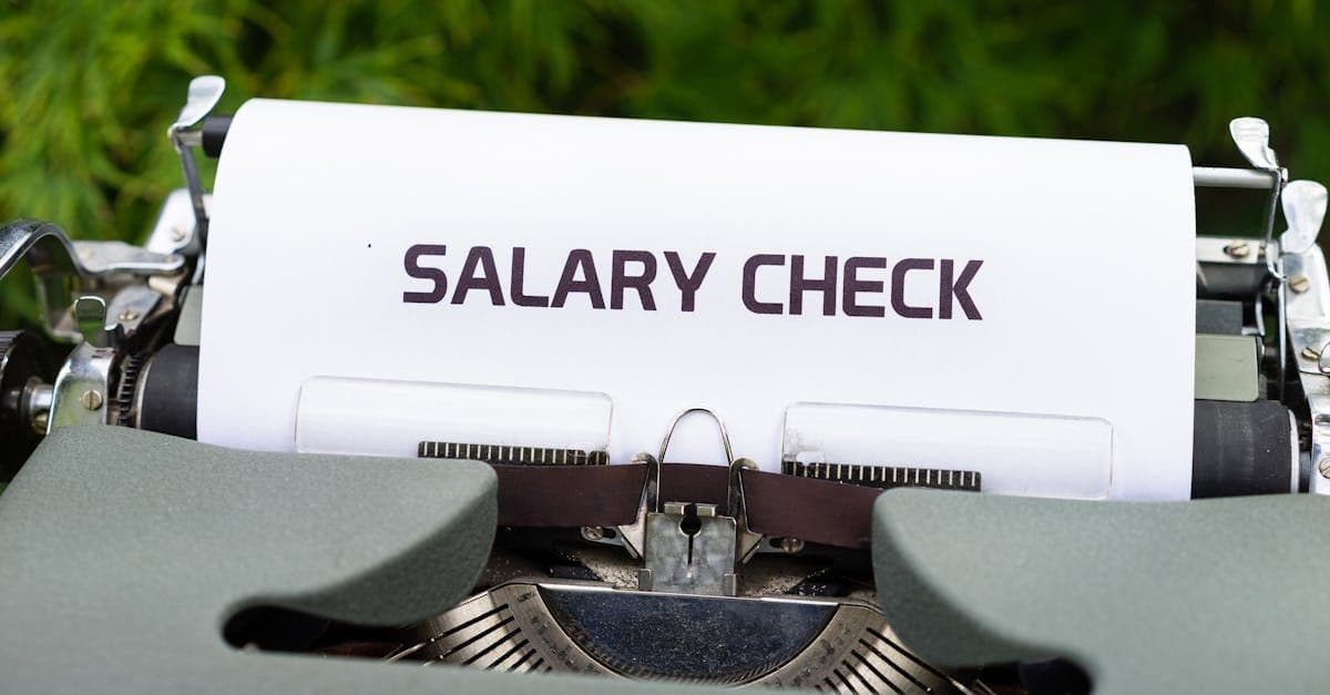 AI Is Splitting the Labor Market in Two: What the Dallas Fed's Wage Data Actually Shows image